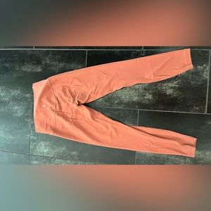 Lululemon leggings size 4. Never worn and great condition!!